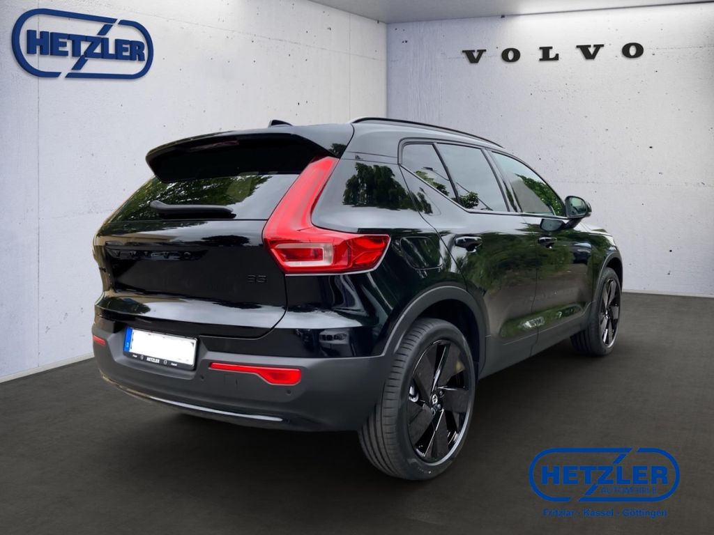 Volvo XC40 2025