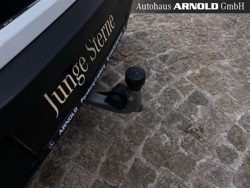 Mercedes-Benz EQB 2024