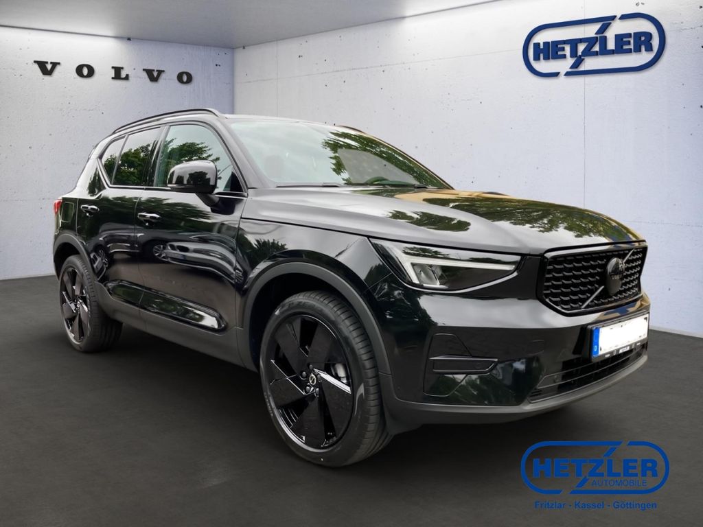 Volvo XC40 2025