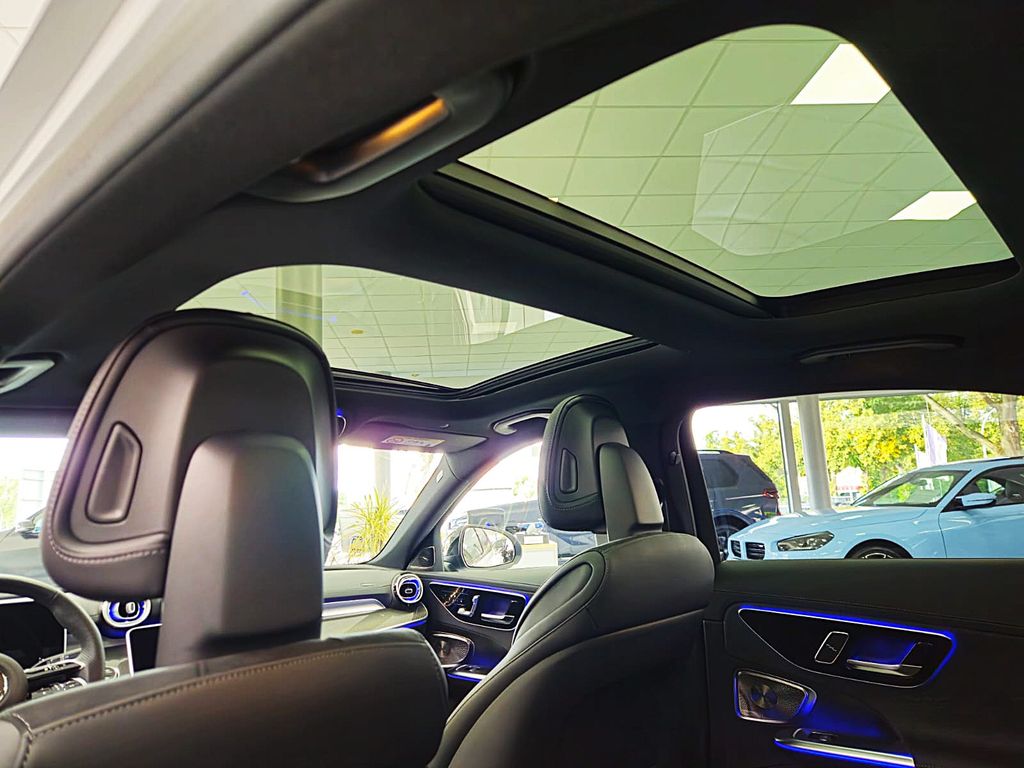 Mercedes-Benz C 300 2025