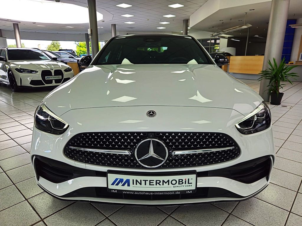 Mercedes-Benz C 300 2025