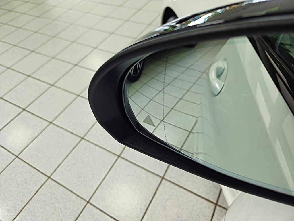 Mercedes-Benz C 300 2025