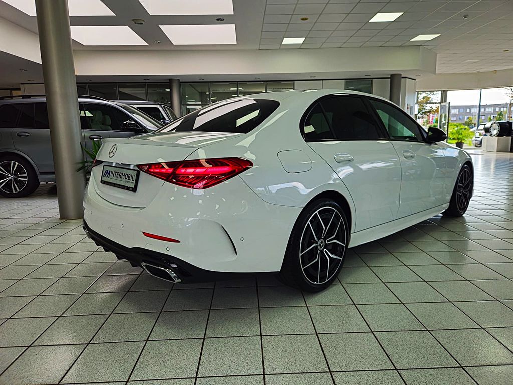 Mercedes-Benz C 300 2025