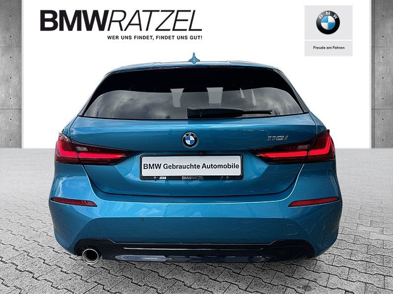 BMW 118 2023