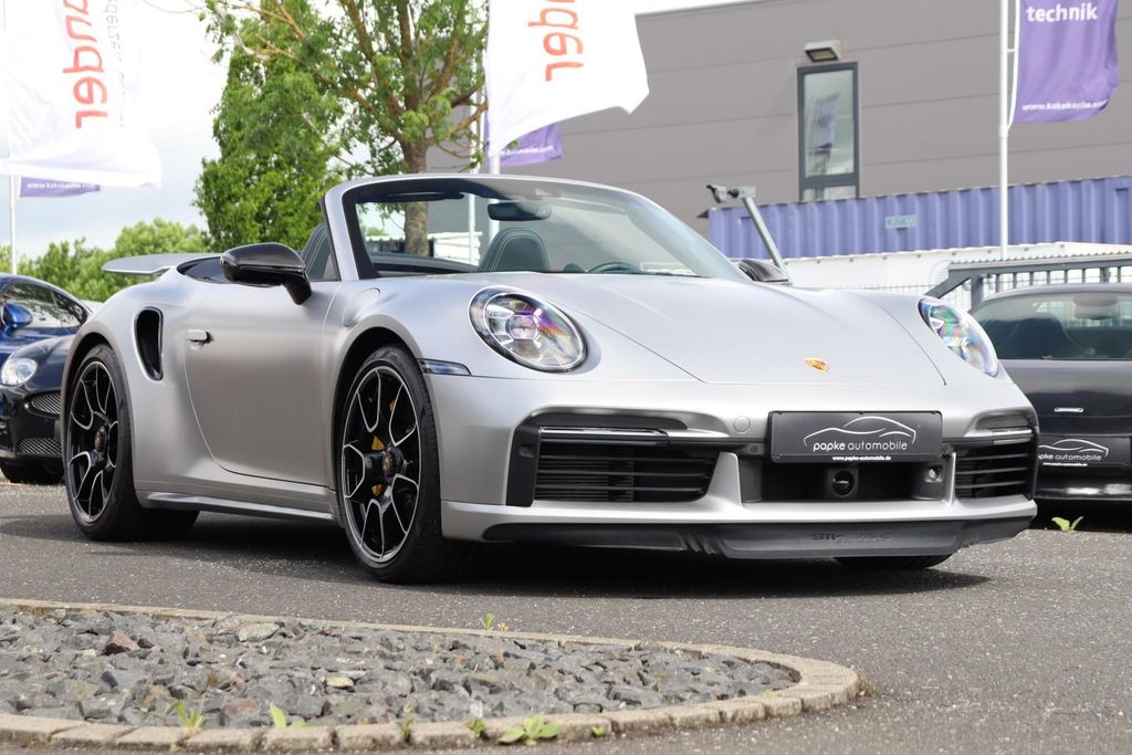 Porsche 992 2021