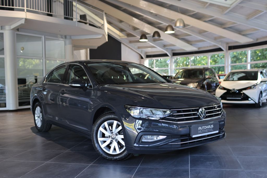 Volkswagen Passat 2021