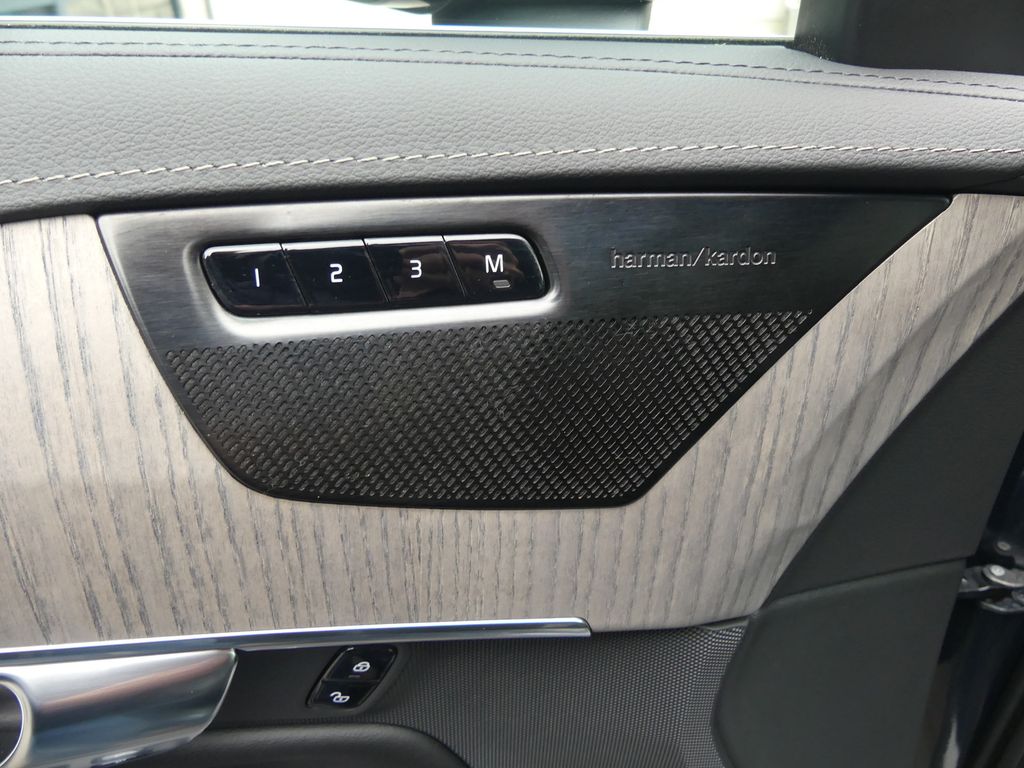 Volvo XC90 2022