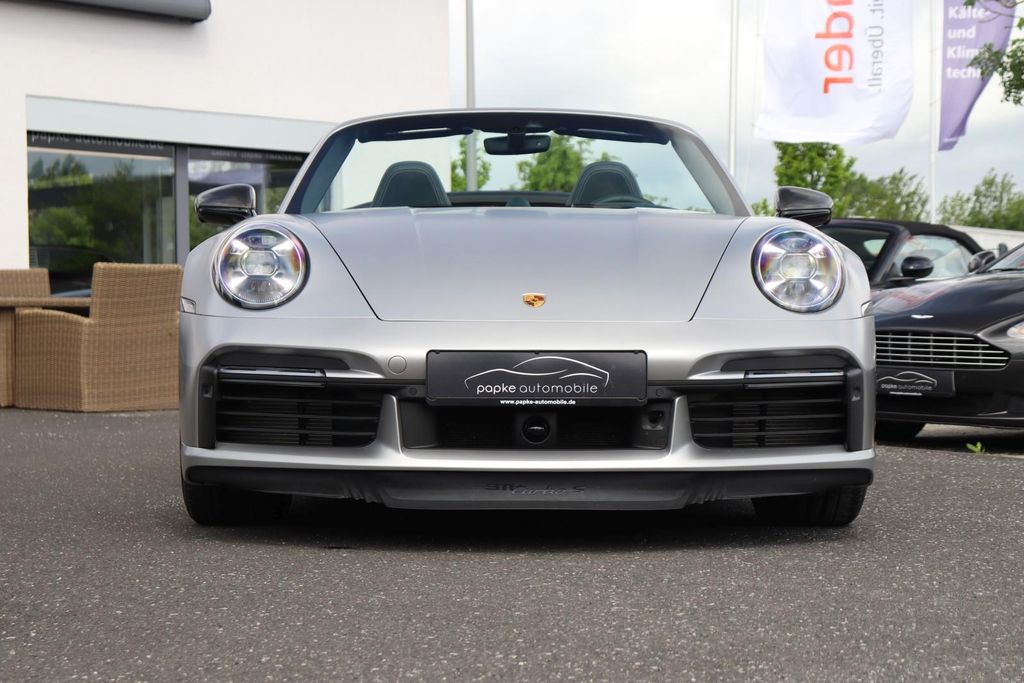 Porsche 992 2021
