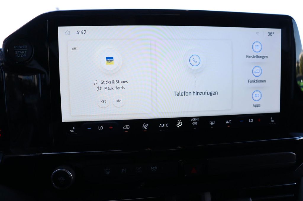 Ford Tourneo Custom 2025