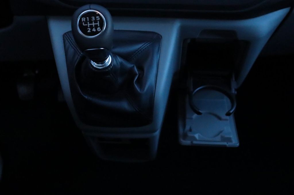 Ford Tourneo Custom 2025