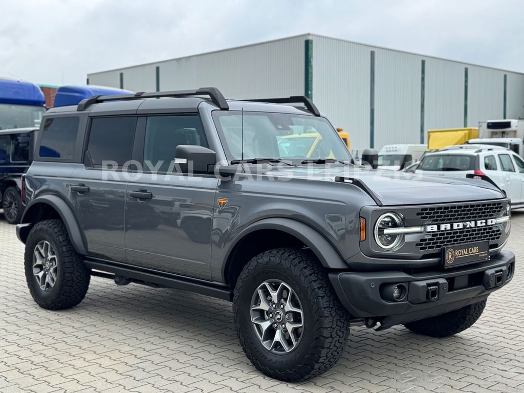 Ford Bronco 2024