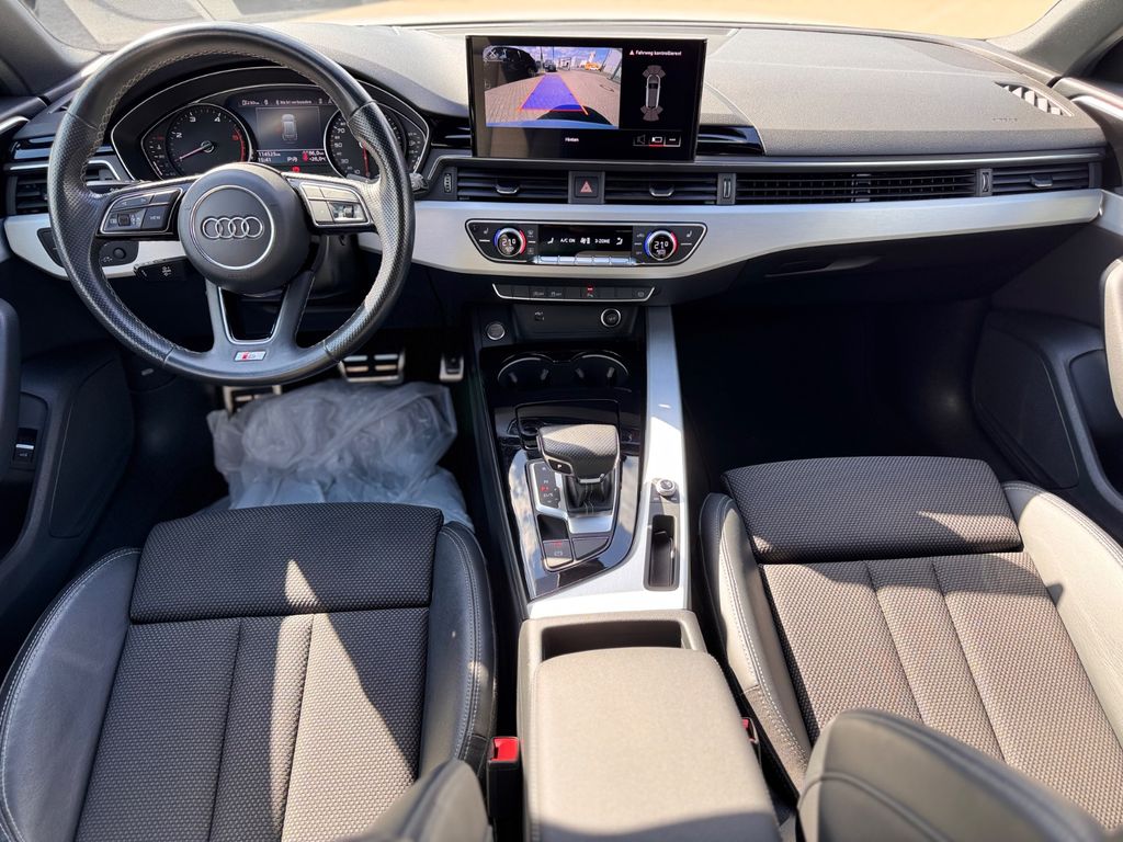 Audi A4 2021