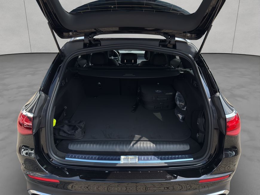 Mercedes-Benz E 300 2025