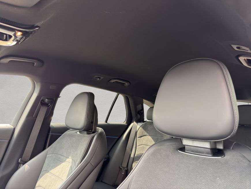 Mercedes-Benz E 300 2025