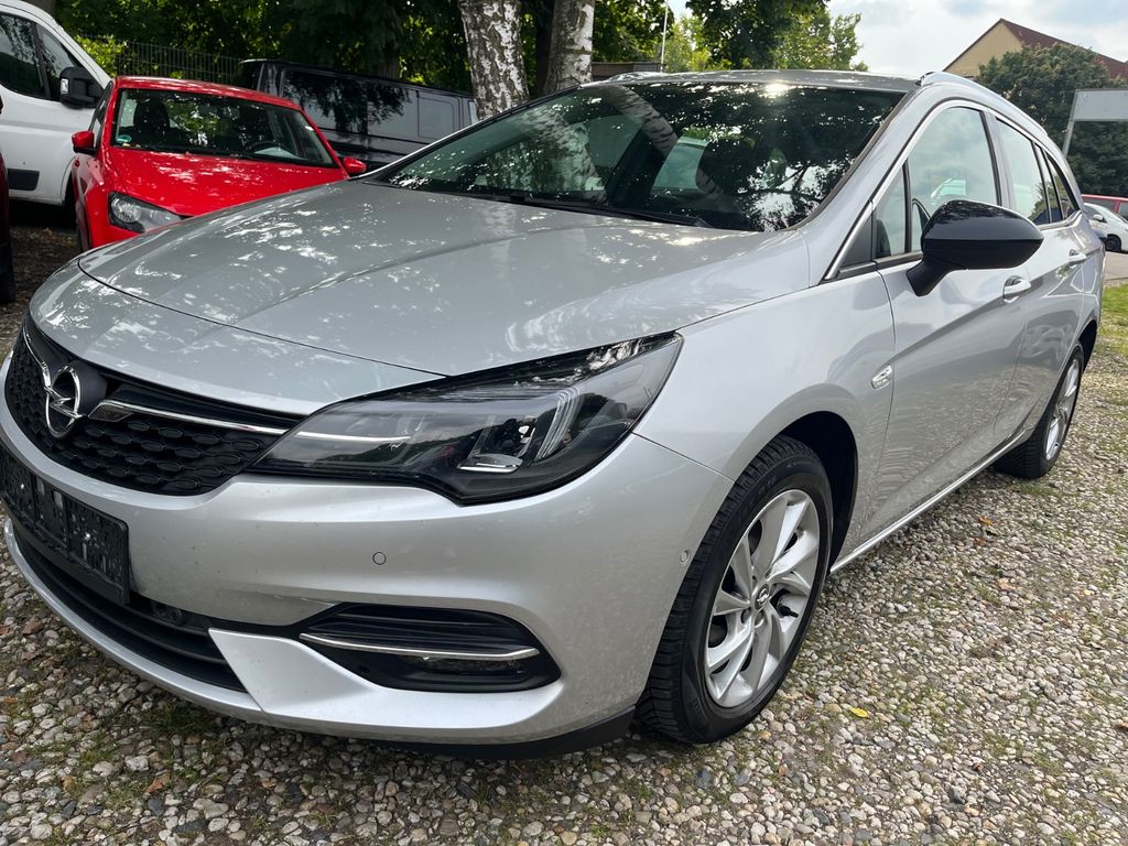 Opel Astra 2021