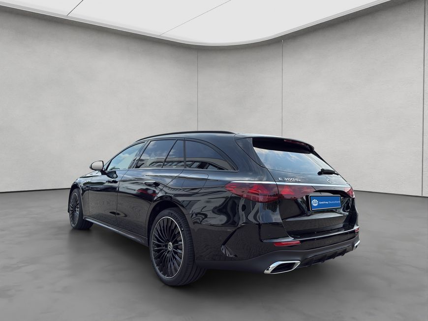 Mercedes-Benz E 300 2025