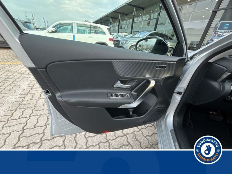Mercedes-Benz A 180 2024