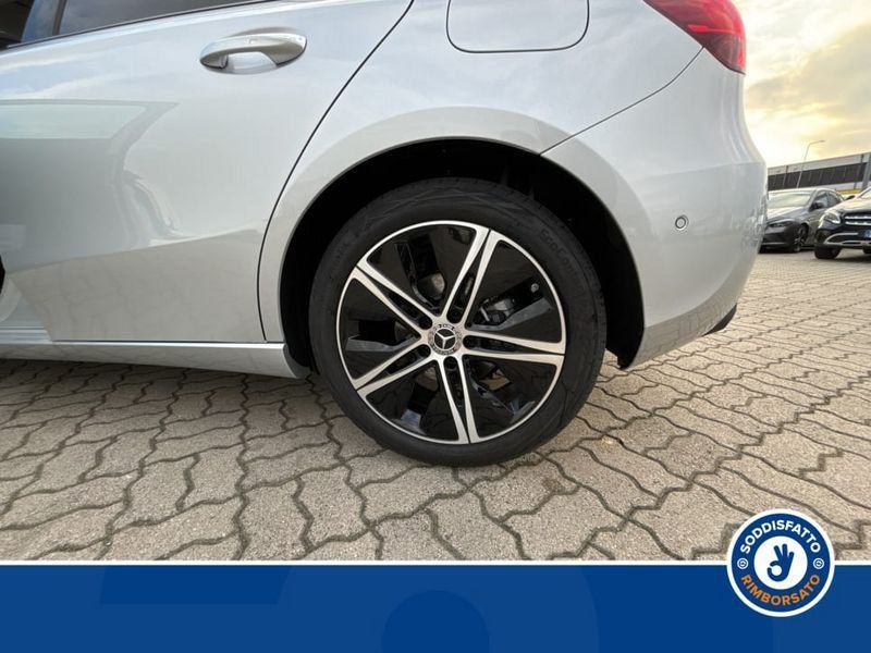 Mercedes-Benz A 180 2024