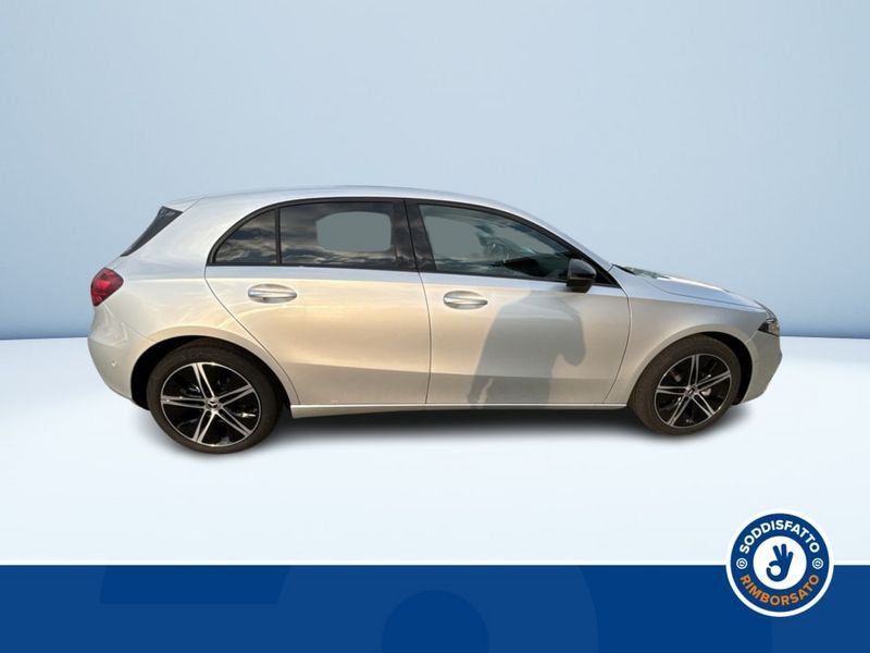 Mercedes-Benz A 180 2024