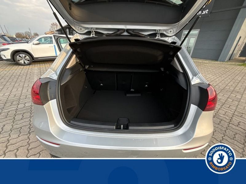 Mercedes-Benz A 180 2024