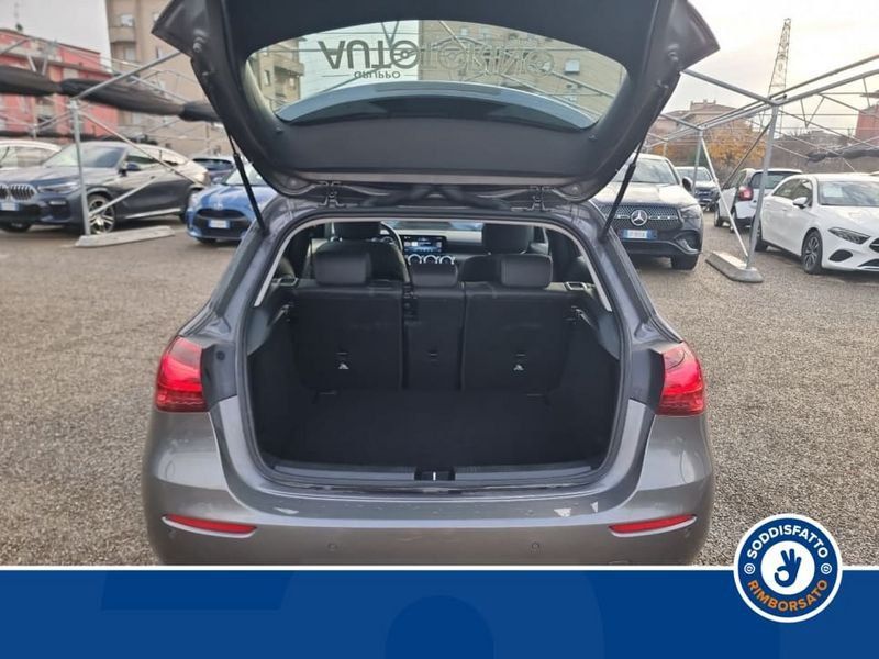 Mercedes-Benz A 180 2024