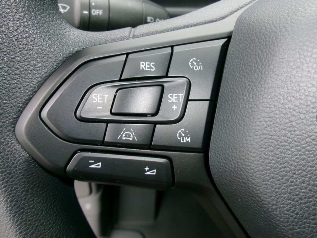 Volkswagen T7 Transporter 2025