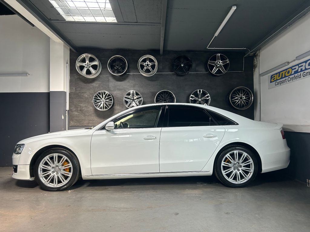 Audi A8 2011
