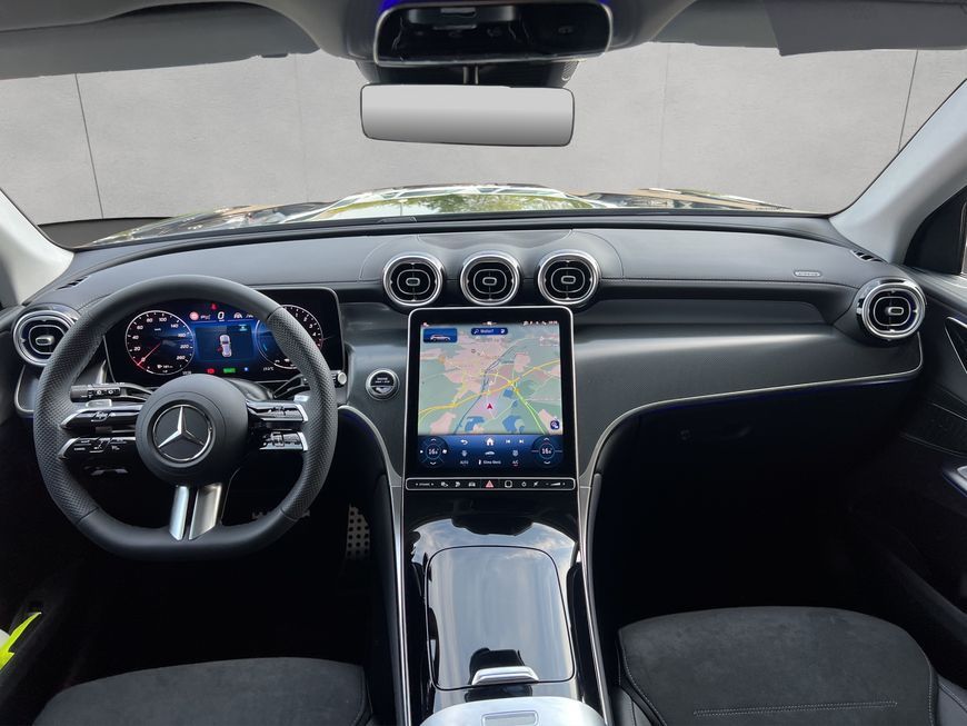 Mercedes-Benz GLC 300 2025