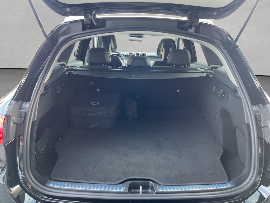 Mercedes-Benz GLC 300 2025