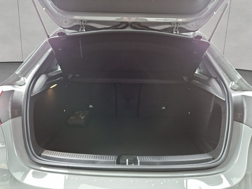 Mercedes-Benz A 180 2025