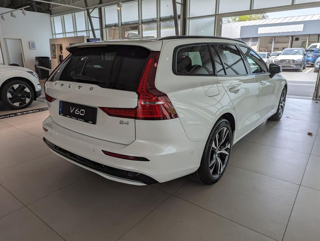 Volvo V60 2024