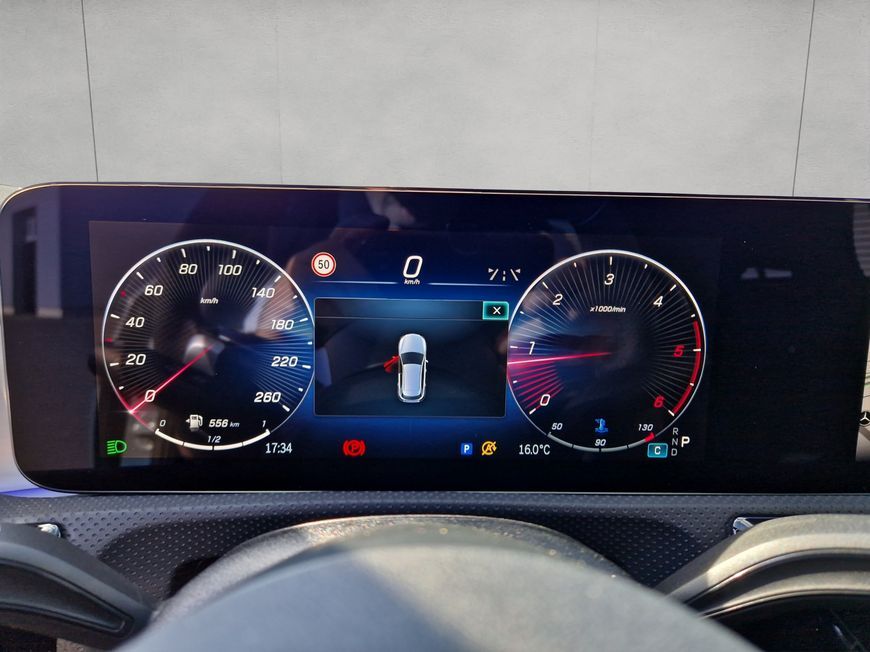 Mercedes-Benz A 180 2025