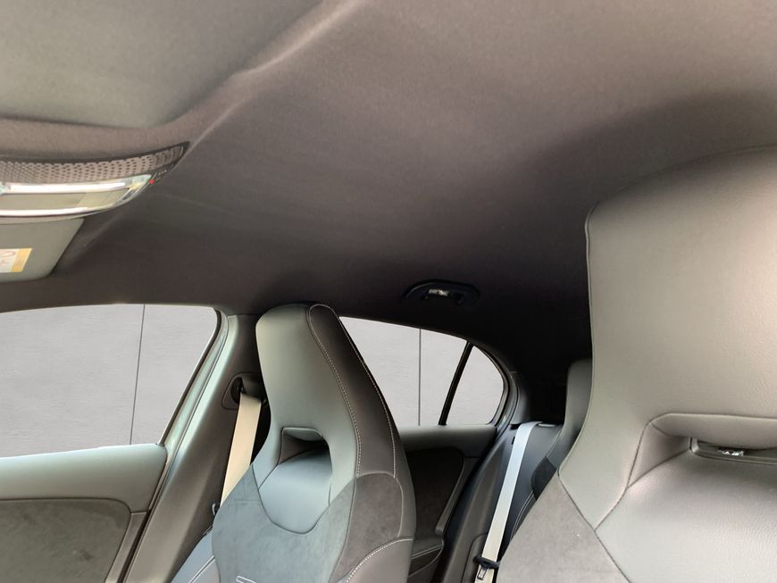 Mercedes-Benz A 180 2025