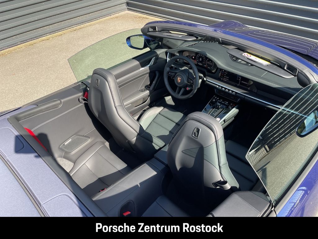 Porsche 992 2025