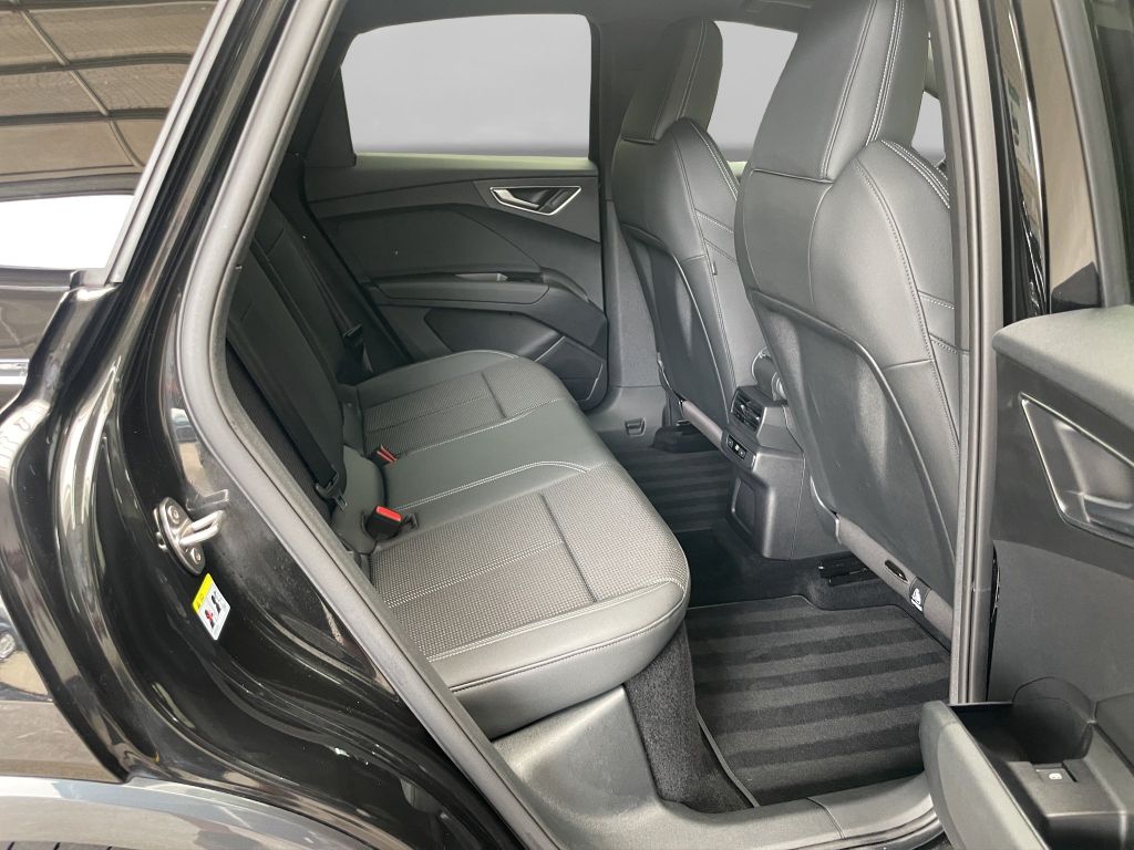Audi Q4 e-tron 2024