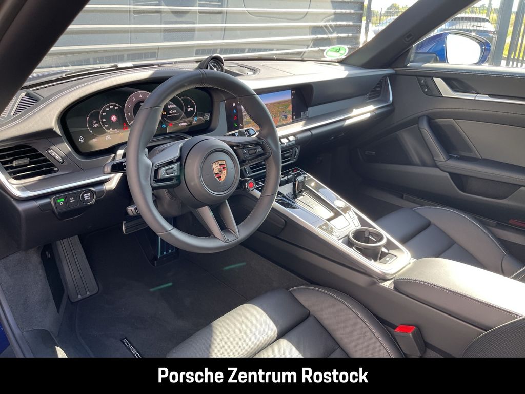 Porsche 992 2025