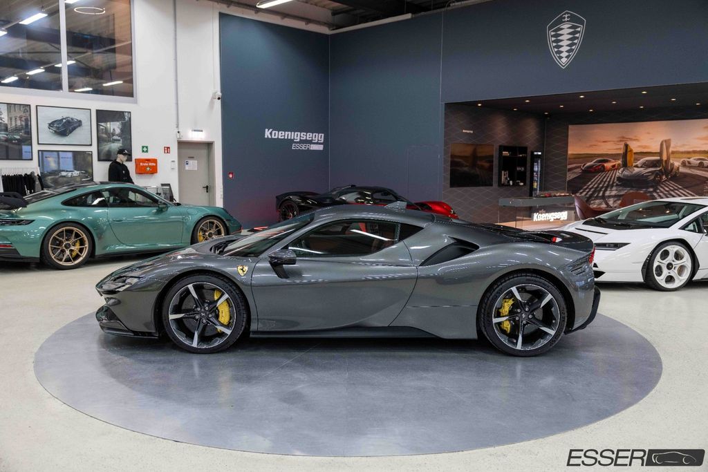Ferrari SF90 2024