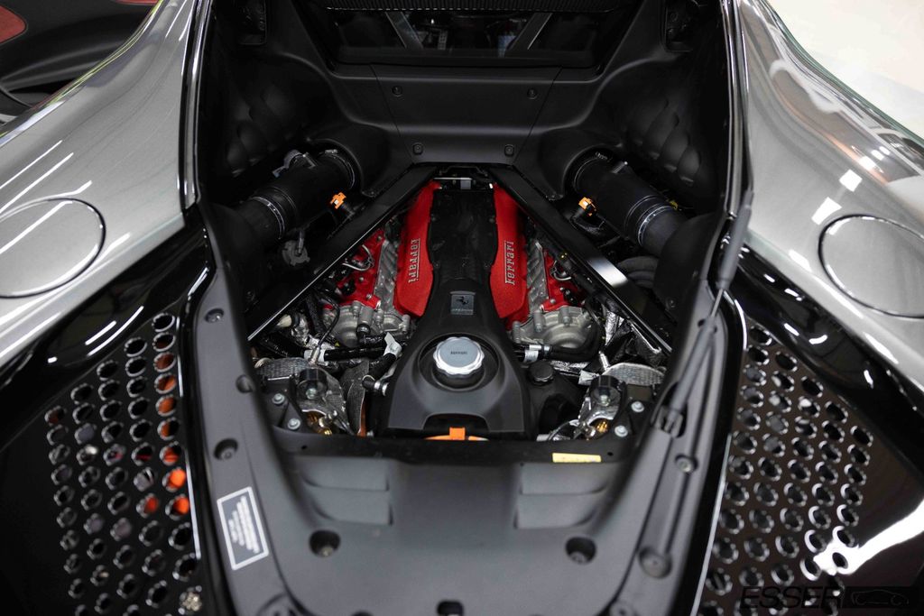 Ferrari SF90 2024