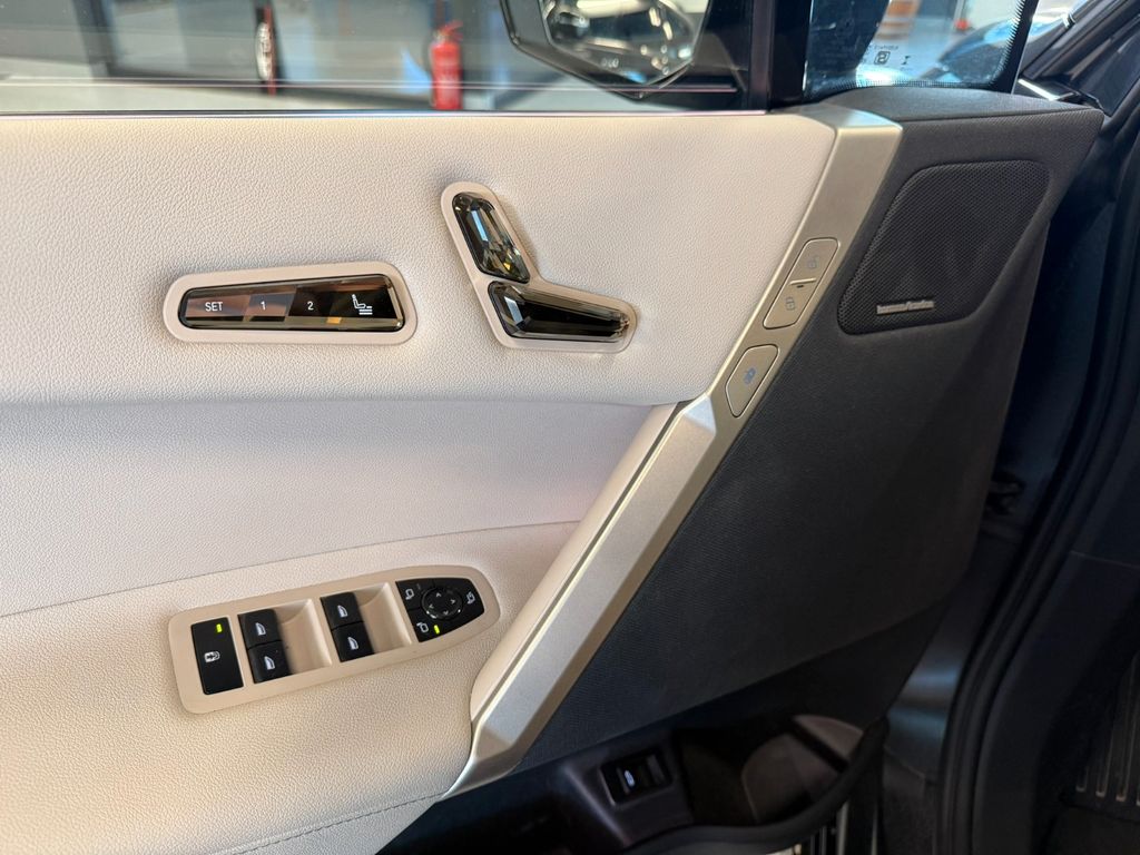 BMW iX 2023