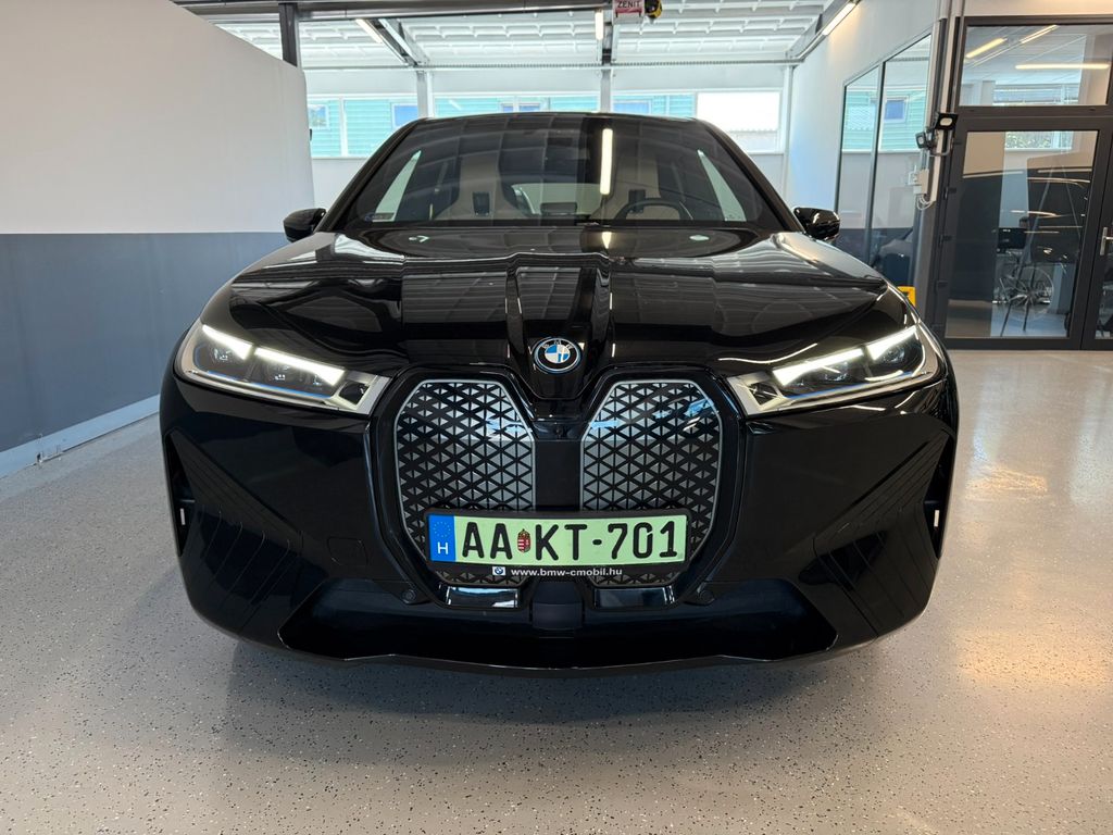 BMW iX 2023