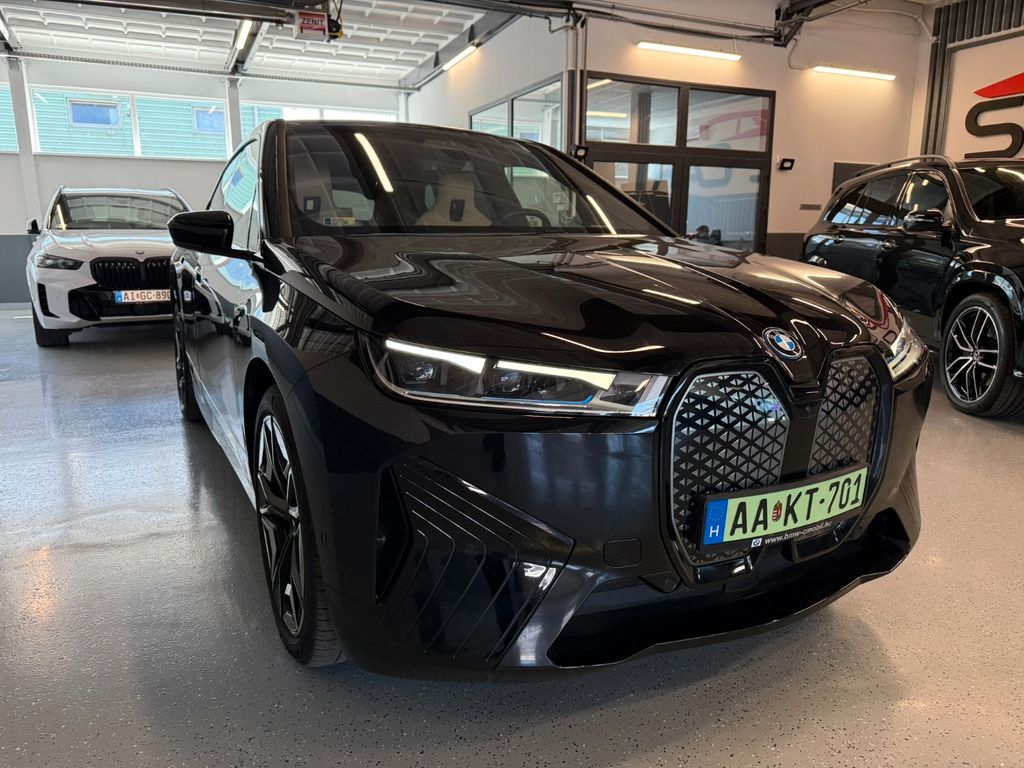 BMW iX 2023