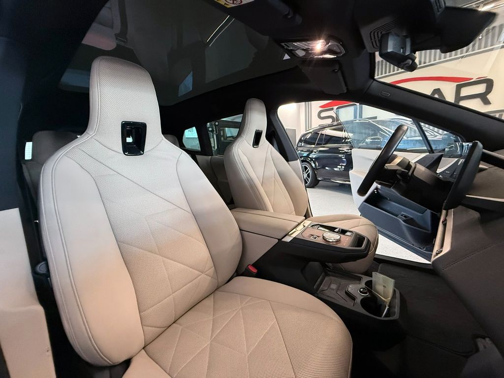 BMW iX 2023