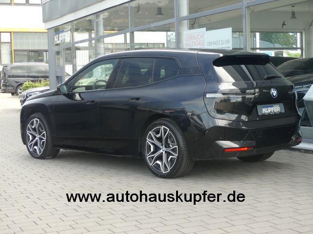 BMW iX 2024