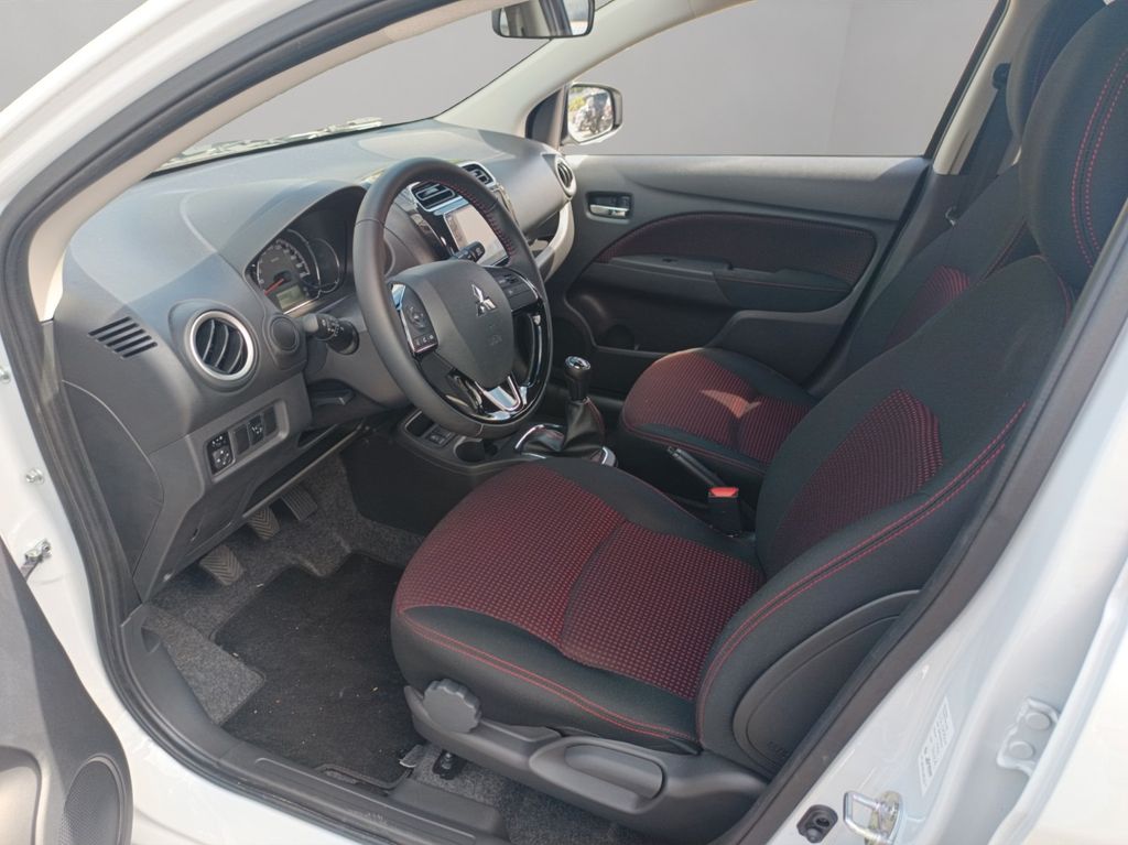 Mitsubishi Space Star 2025