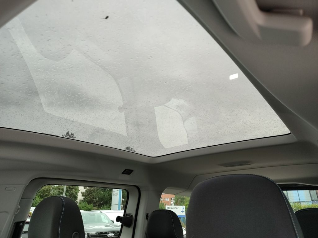 Ford Grand Tourneo 2025