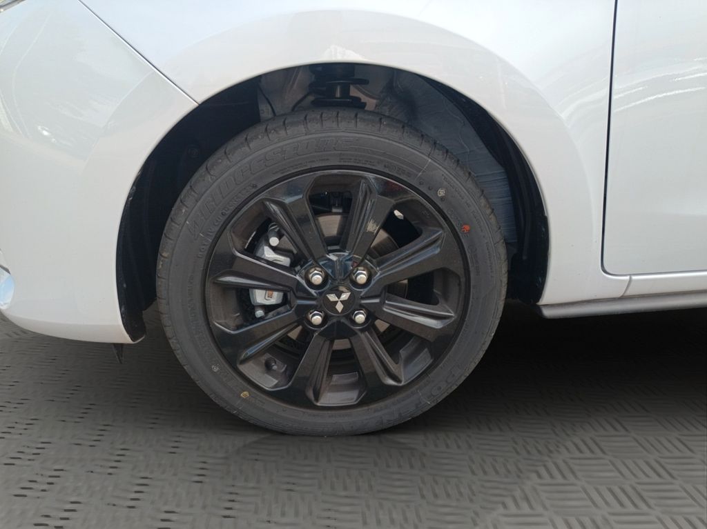 Mitsubishi Space Star 2025