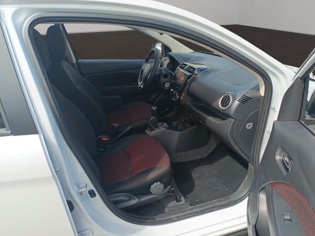 Mitsubishi Space Star 2025