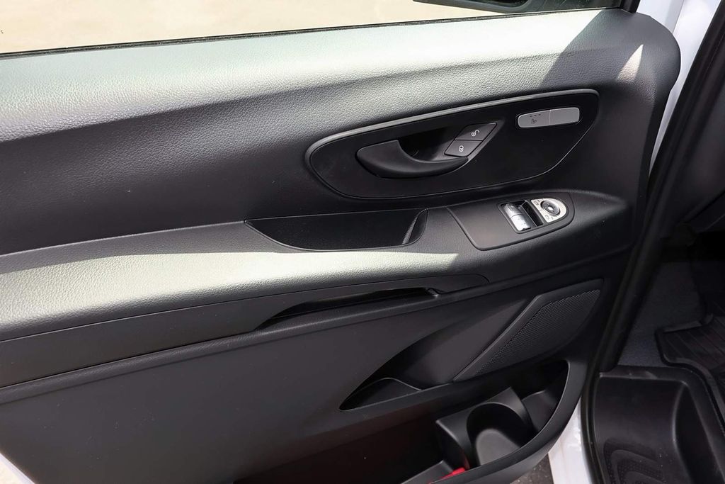 Mercedes-Benz Vito 2025