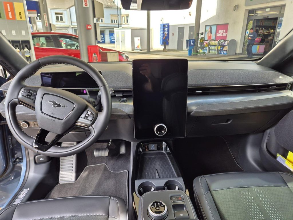 Ford Mustang Mach-E 2024