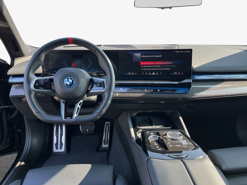 BMW i5 2024